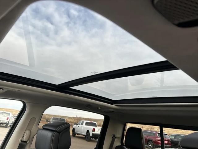 2026 Ram 1500 Tungsten Crew Cab 4x4 5'7" Box