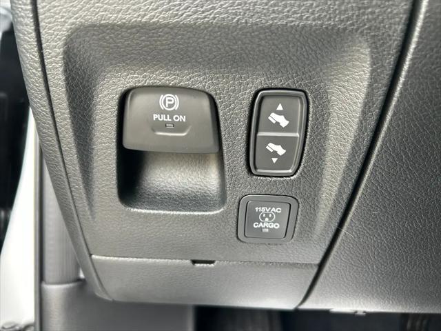 2026 Ram 1500 Tungsten Crew Cab 4x4 5'7" Box
