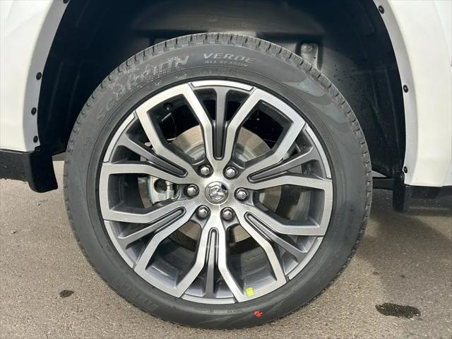 2026 Ram 1500 Tungsten Crew Cab 4x4 5'7" Box
