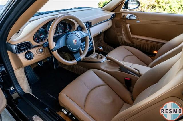 2011 Porsche 911 Carrera 4