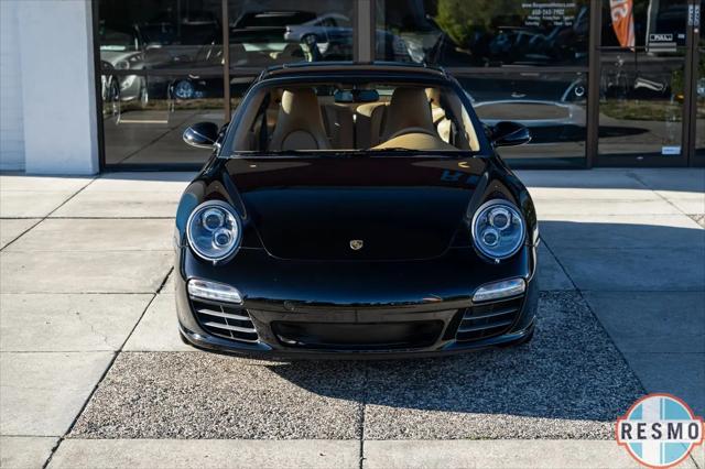 2011 Porsche 911 Carrera 4
