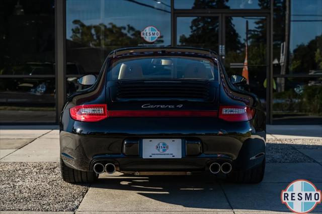 2011 Porsche 911 Carrera 4