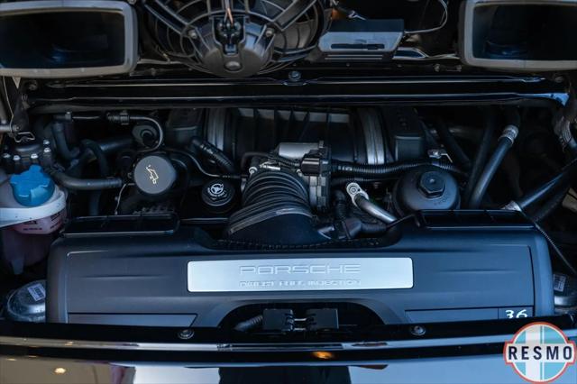 2011 Porsche 911 Carrera 4