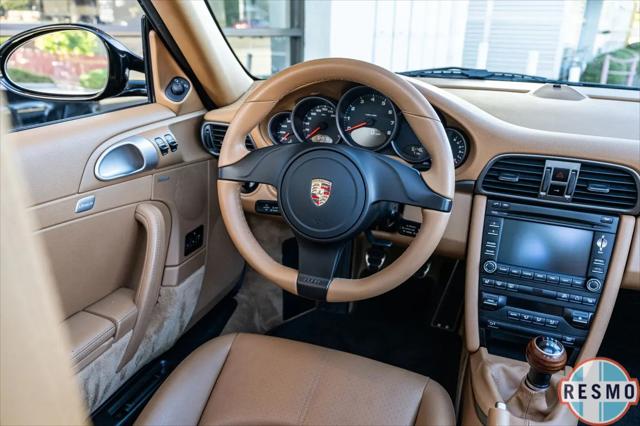 2011 Porsche 911 Carrera 4