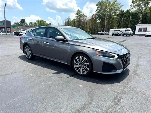 2024 Nissan Altima SL FWD