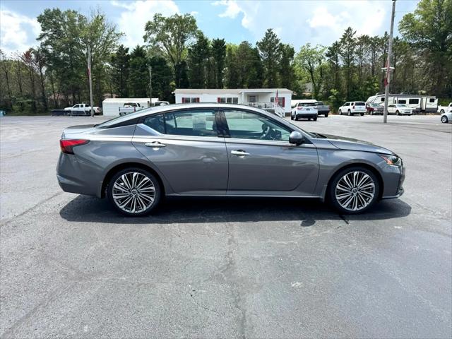 2024 Nissan Altima SL FWD