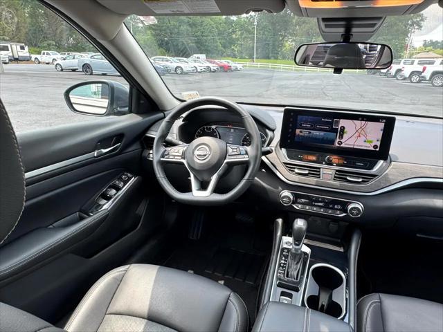 2024 Nissan Altima SL FWD