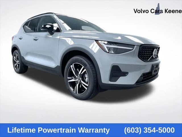 2026 Volvo XC40 Core, B5 AWD Gas (mild hybrid), Dark for sale in East Swanzey, NH