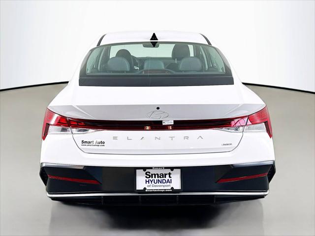 2025 Hyundai Elantra Hybrid Limited