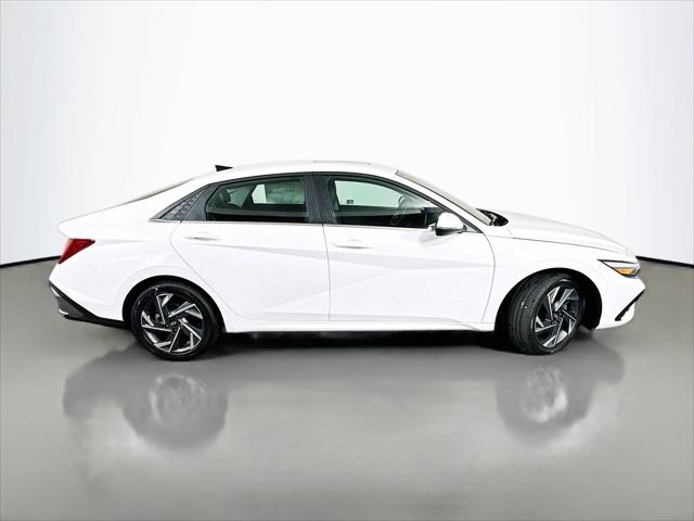 2025 Hyundai Elantra Hybrid Limited