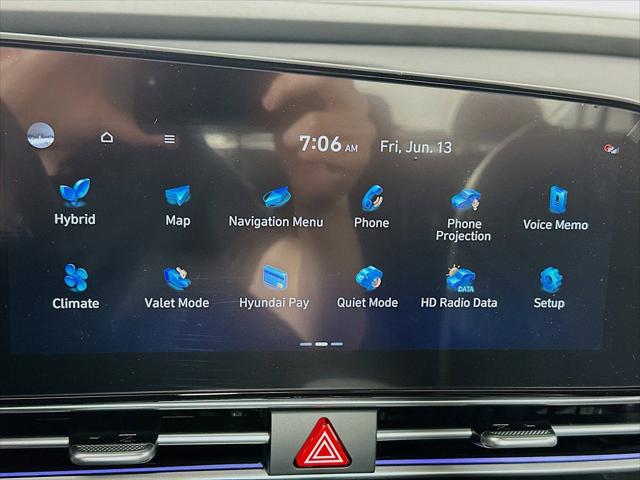 2025 Hyundai Elantra Hybrid Limited