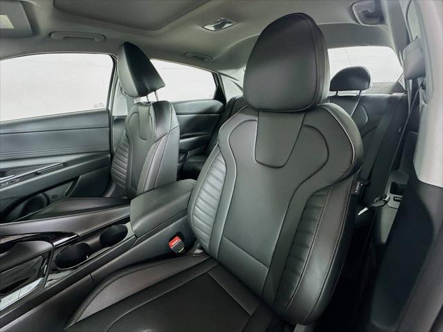 2025 Hyundai Elantra Hybrid Limited