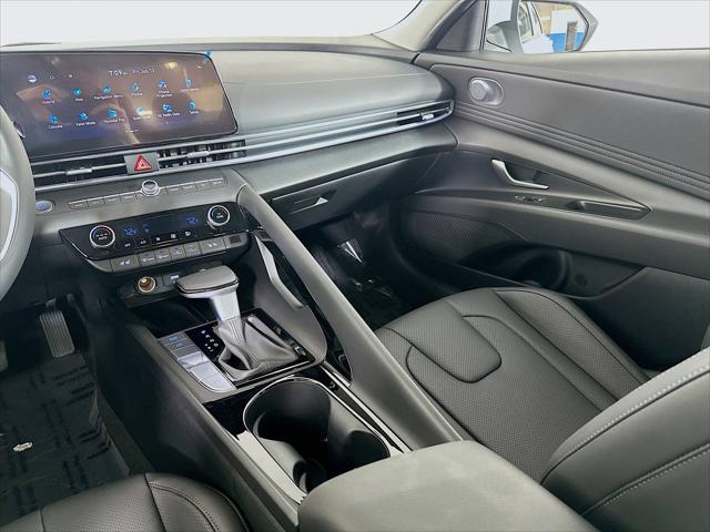 2025 Hyundai Elantra Hybrid Limited