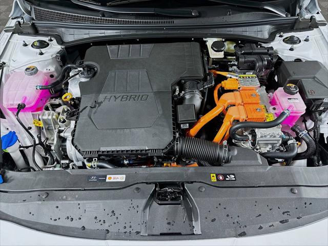 2025 Hyundai Elantra Hybrid Limited