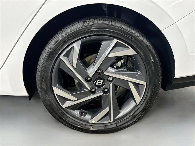 2025 Hyundai Elantra Hybrid Limited