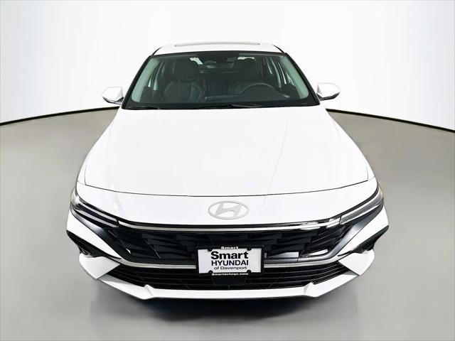 2025 Hyundai Elantra Hybrid Limited