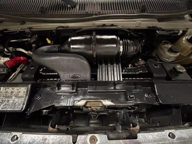 2008 Ford E-350 Super Duty XL
