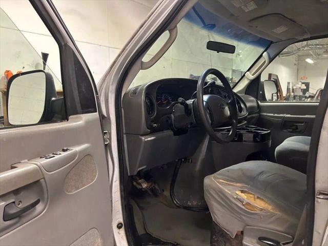 2008 Ford E-350 Super Duty XL