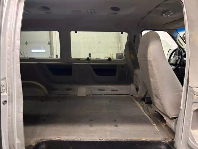 2008 Ford E-350 Super Duty XL