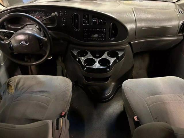 2008 Ford E-350 Super Duty XL