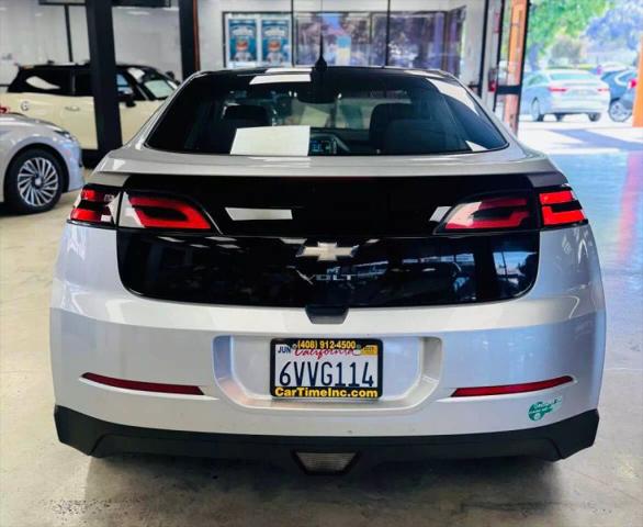 2012 Chevrolet Volt Base