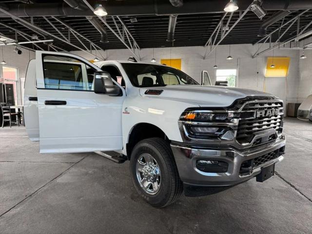 2025 Ram 2500 Tradesman Crew Cab 4x4 6'4" Box