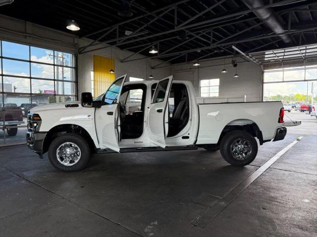 2025 Ram 2500 Tradesman Crew Cab 4x4 6'4" Box