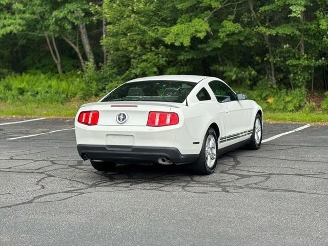 2011 Ford Mustang V6