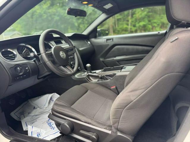 2011 Ford Mustang V6