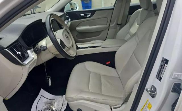 2020 Volvo S60 T5 Momentum