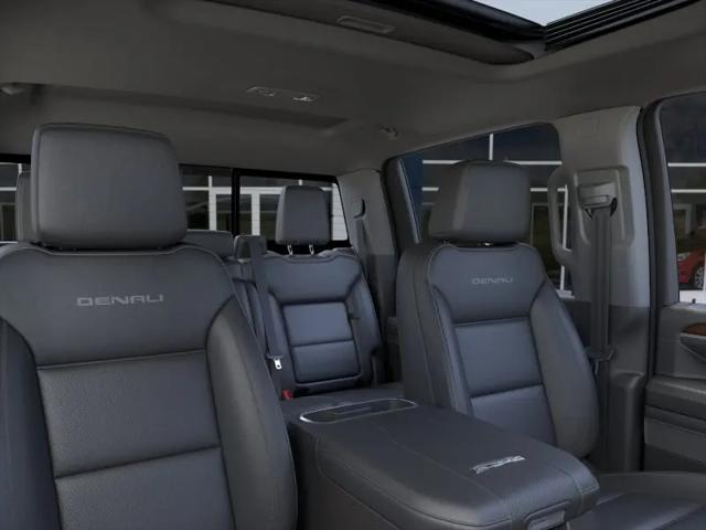 2025 GMC Sierra 2500HD 4WD Crew Cab Standard Bed Denali