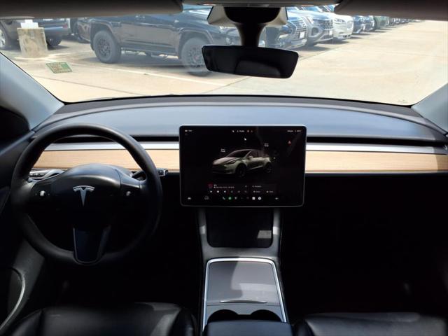 2022 Tesla Model Y Long Range Dual Motor All-Wheel Drive