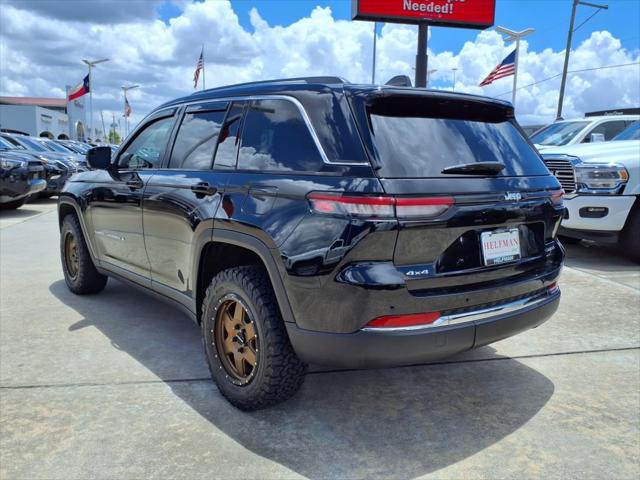 2023 Jeep Grand Cherokee Laredo 4x4