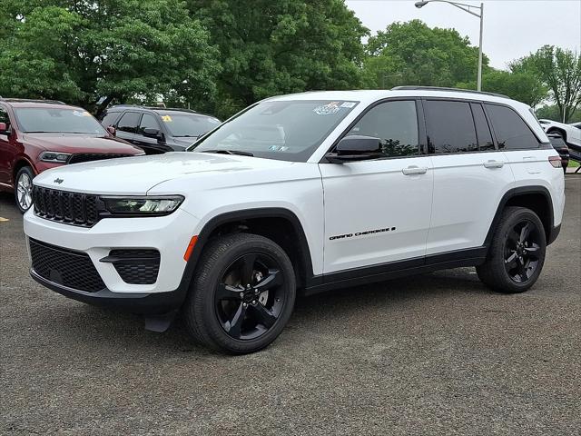 2023 Jeep Grand Cherokee Altitude 4x4