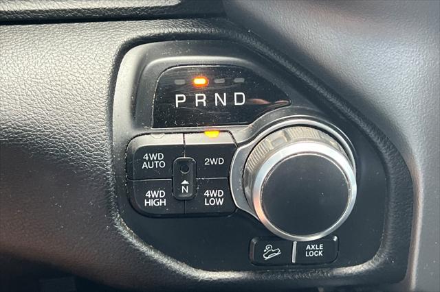 2019 Ram 1500 Big Horn/Lone Star Crew Cab 4x4 5'7" Box