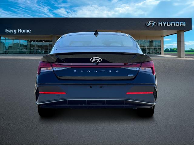 2025 Hyundai Elantra Hybrid SEL Sport