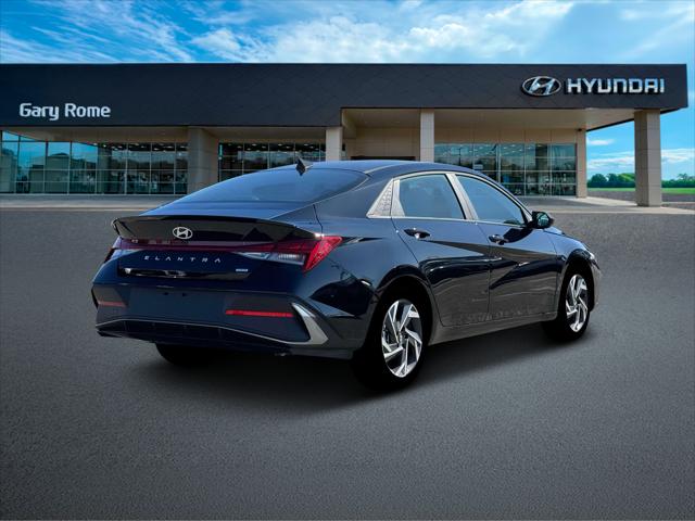 2025 Hyundai Elantra Hybrid SEL Sport