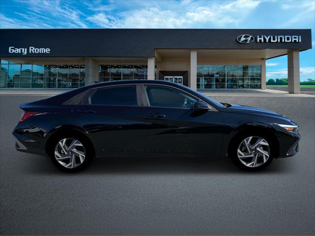 2025 Hyundai Elantra Hybrid SEL Sport