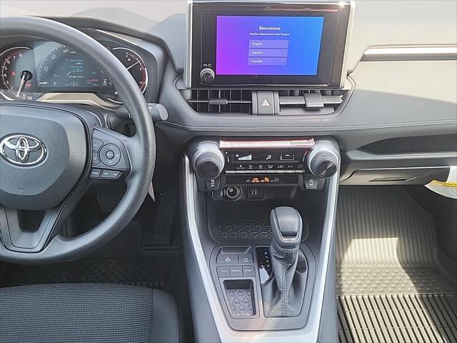 2025 Toyota RAV4 LE