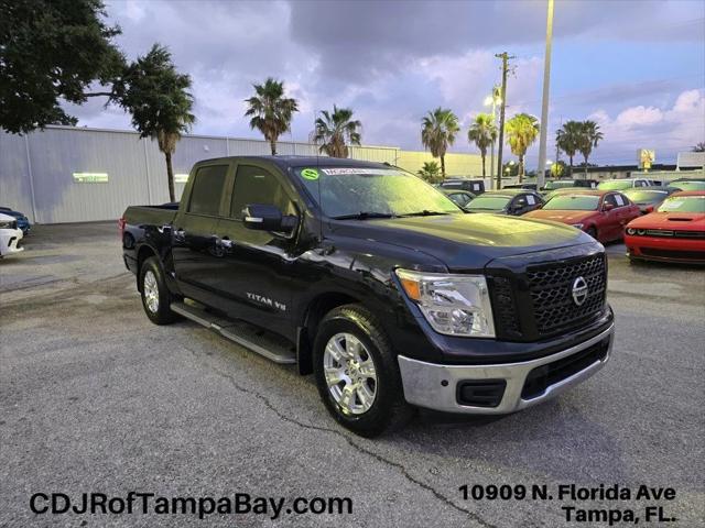 2019 Nissan TITAN SV