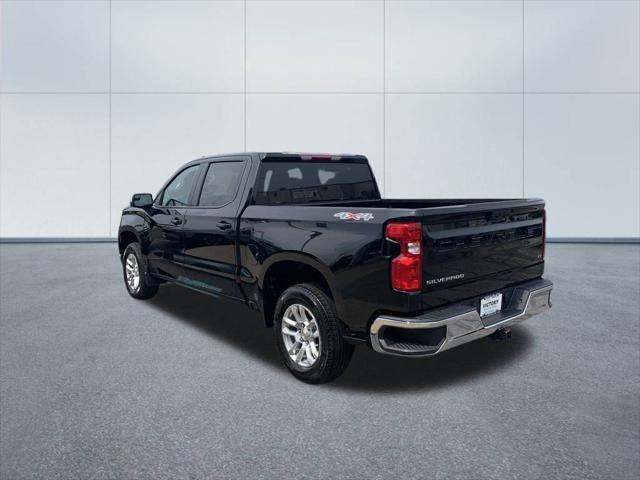 2025 Chevrolet Silverado 1500 4WD Crew Cab Short Bed LT with 2FL