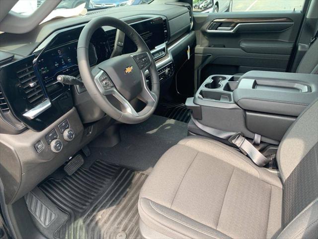 2025 Chevrolet Silverado 1500 4WD Crew Cab Short Bed LT with 2FL