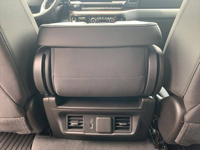 2025 Chevrolet Silverado 1500 4WD Crew Cab Short Bed LT with 2FL