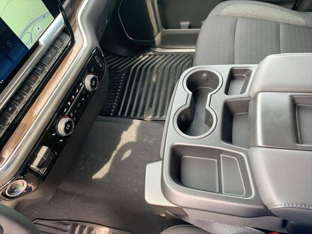2025 Chevrolet Silverado 1500 4WD Crew Cab Short Bed LT with 2FL