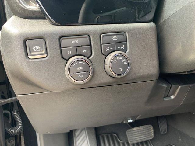 2025 Chevrolet Silverado 1500 4WD Crew Cab Short Bed LT with 2FL