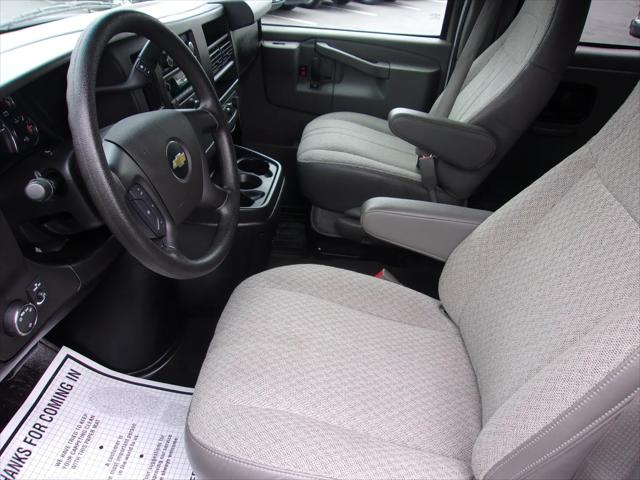 2016 Chevrolet Express LT
