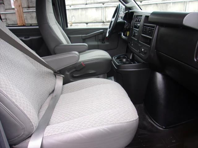 2016 Chevrolet Express LT