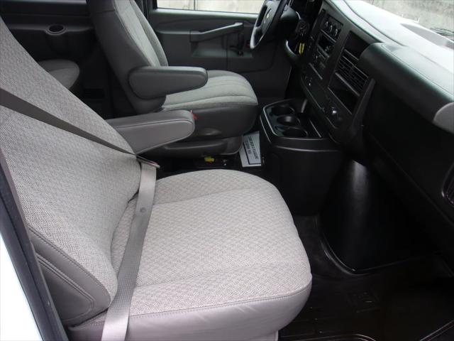 2016 Chevrolet Express LT