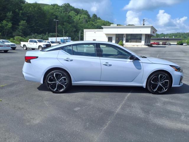 2024 Nissan Altima SR Intelligent AWD