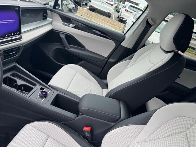 2025 Volkswagen Tiguan 2.0T SE